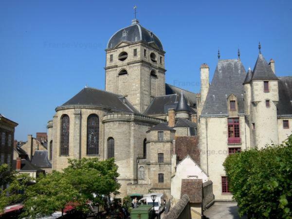 Villa Santa Maria Saint-Ouen-de-Mimbré Esterno foto
